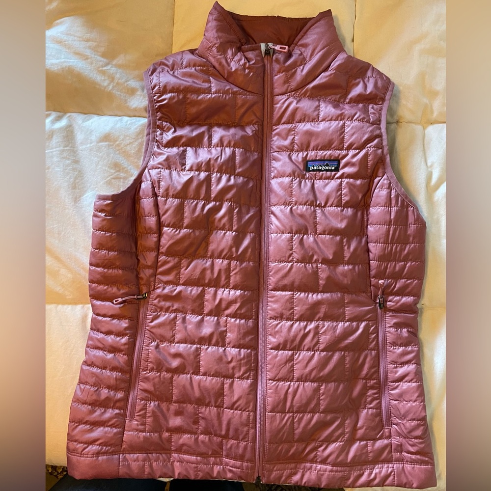Patagonia Rose Windbreaker